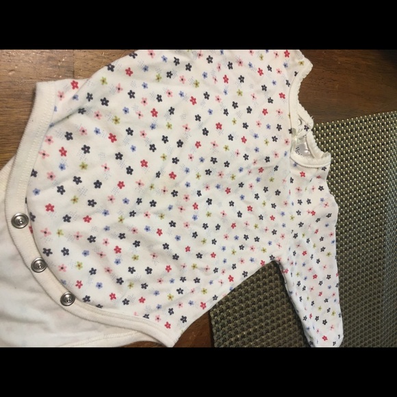 Girls Long Sleeve Floral Onesie - Picture 2 of 4